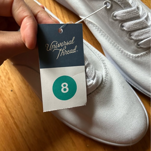 LAST CHANCE - Target Universal Thread canvas sneakers in all white - Picture 4 of 11